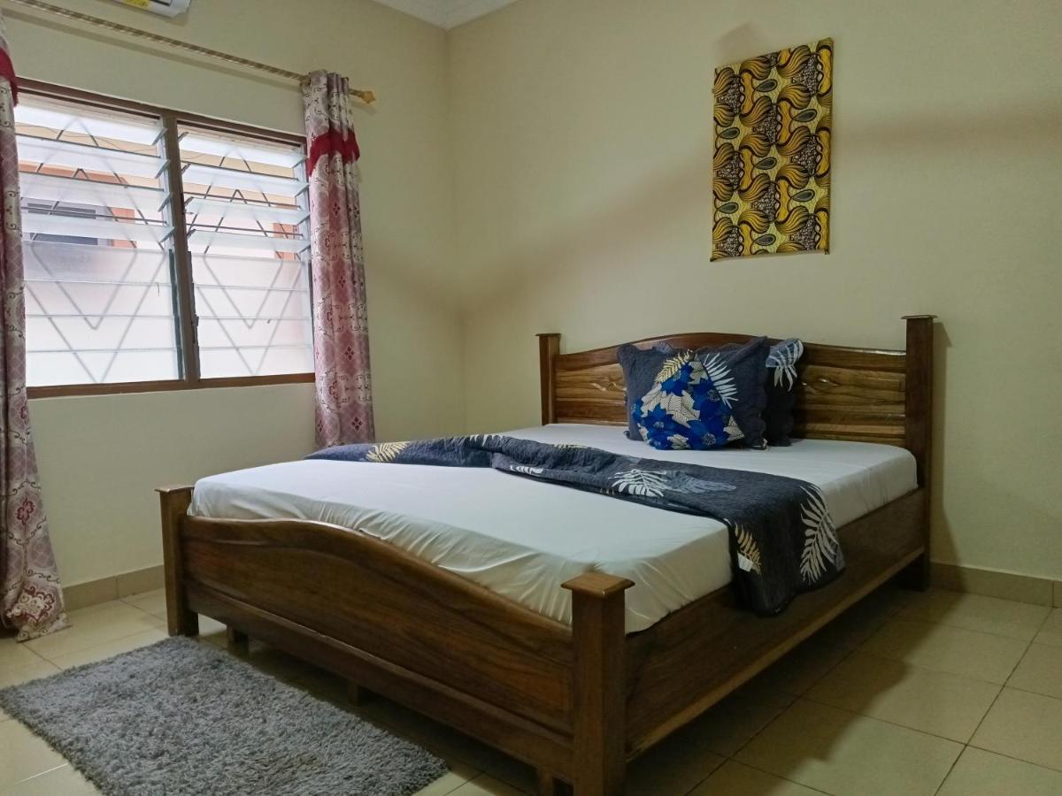Indigo Cottage And Apartment 库马西 外观 照片